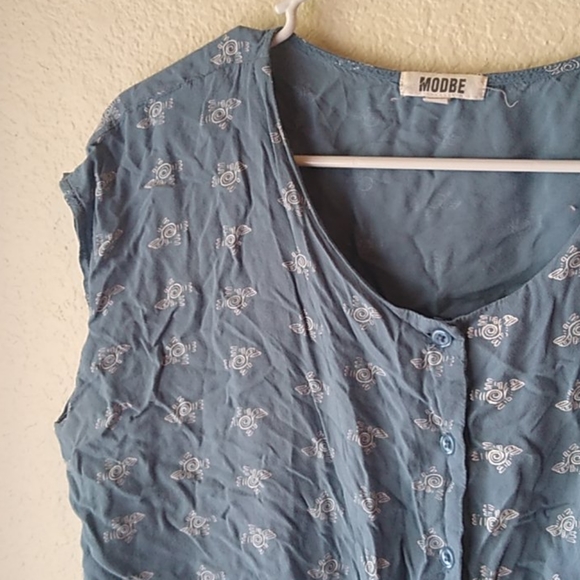 Modbe Viscose blue bird pattern tie button top - Picture 2 of 5